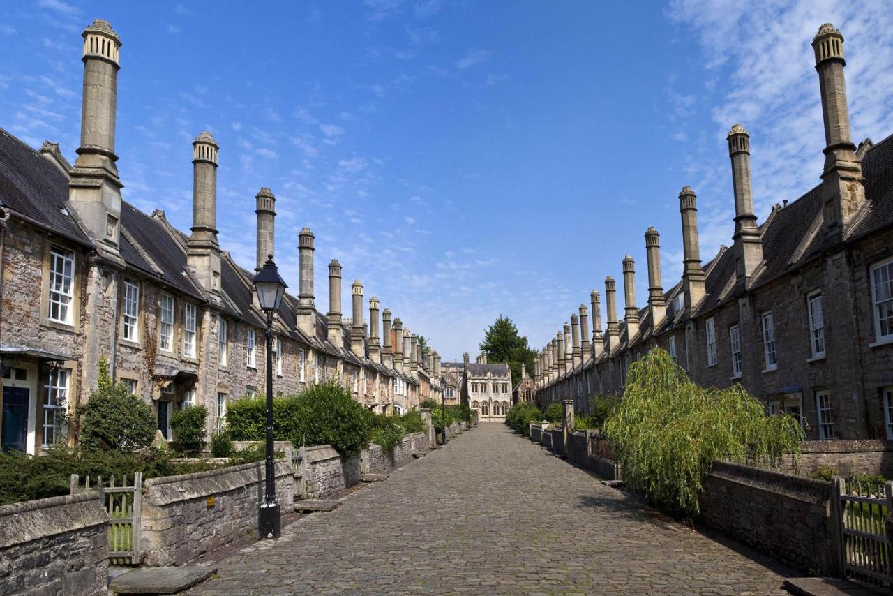 مبيت وإفطار Winford Walton Crescent المظهر الخارجي الصورة